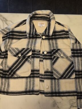 Ci Sono Cream and Black Plaid Shacket women's L